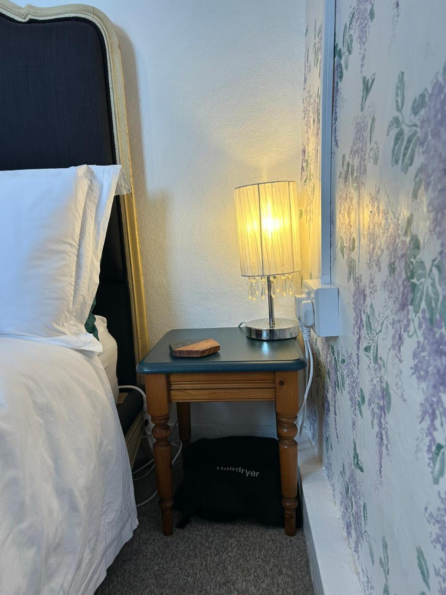Britannia House Vintage B&B Cornwall Helston Rum bild
